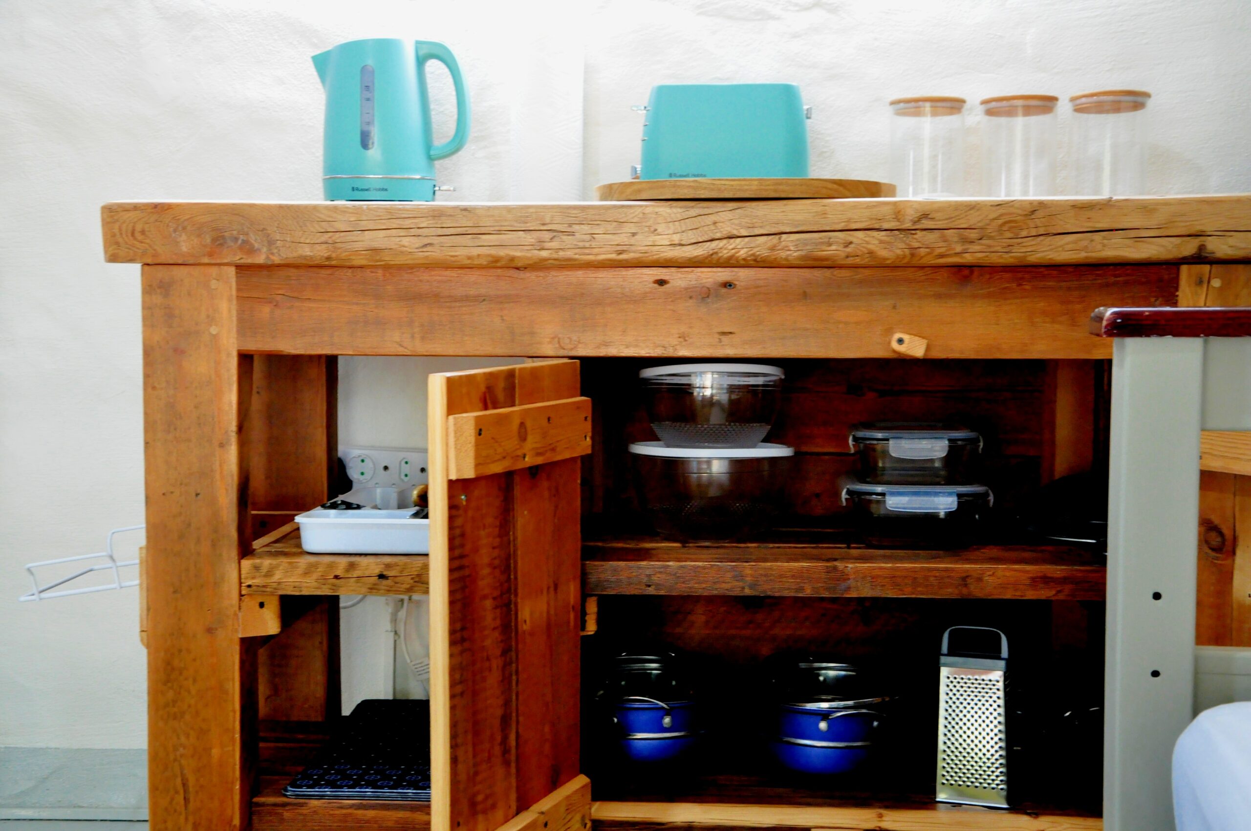 Kitchen storage and cupboards